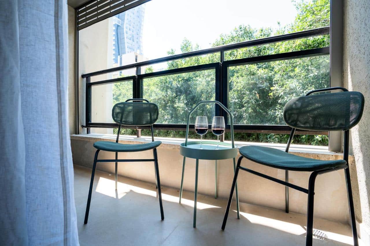 Dizengoff Deluxe Retreat