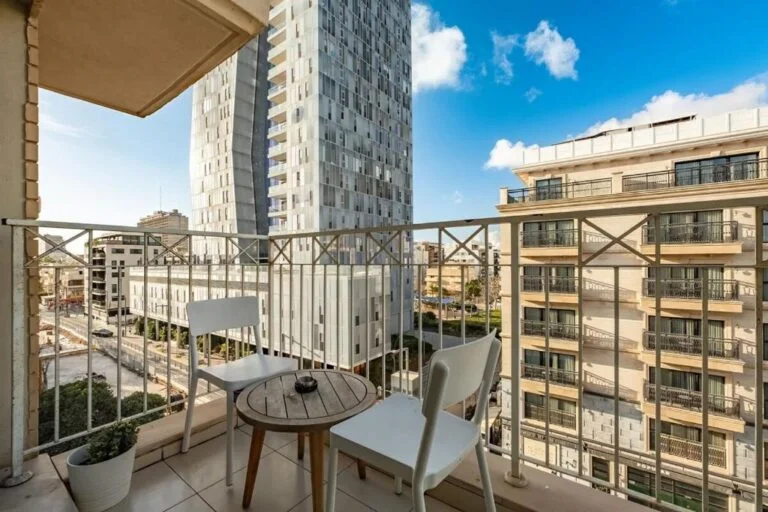 Prime Old North Dizengoff Complex