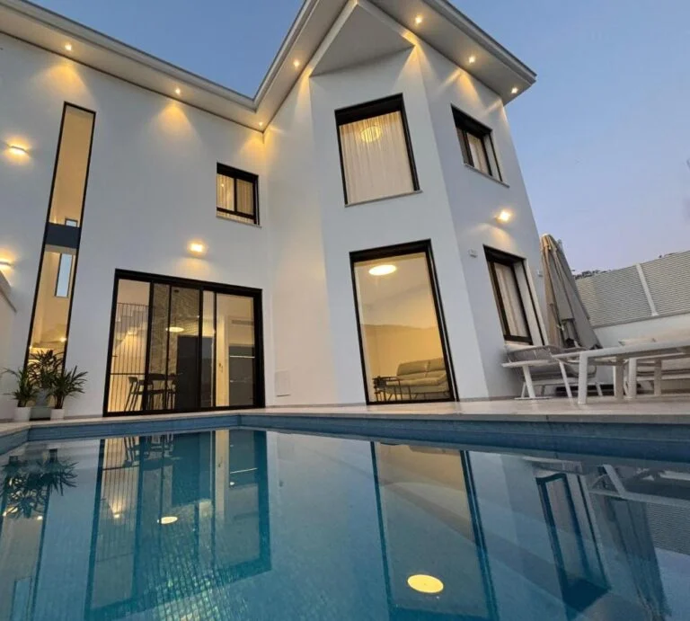 Sea 300 Villa