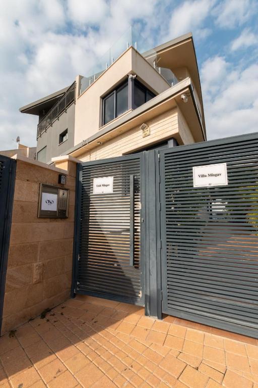 O&O Group Beachside Villa
