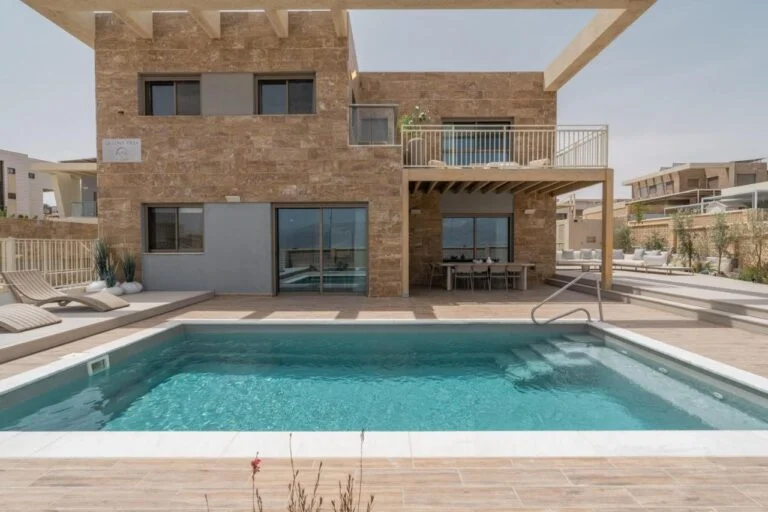 LaLuna Villa
