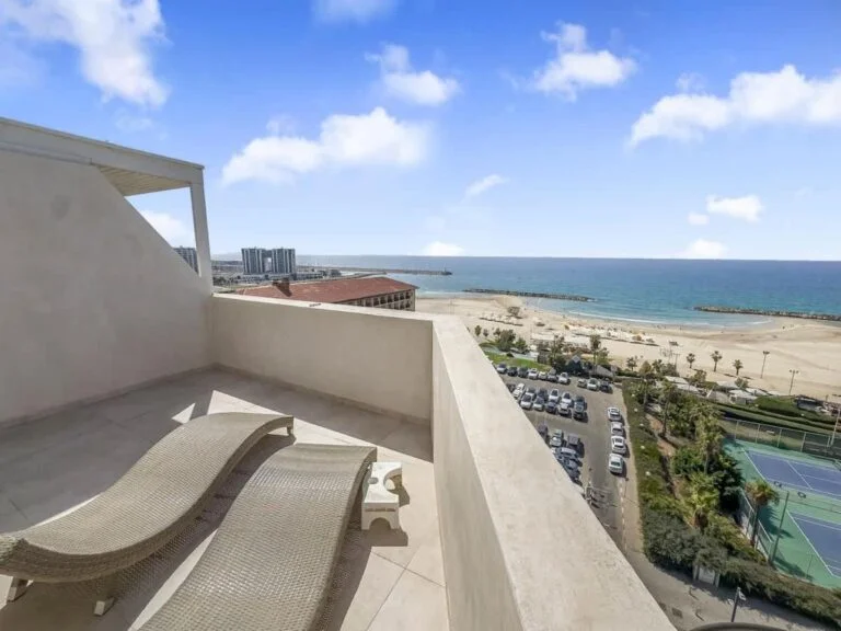 Blue Horizon Penthouse