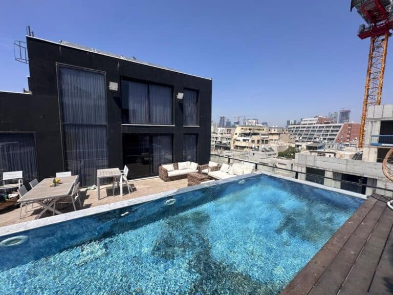 U Luxury Penthouse